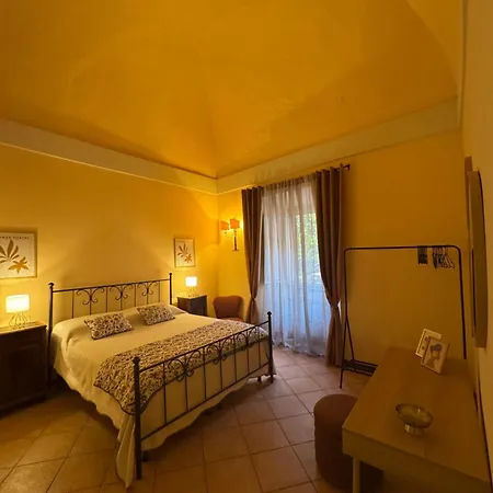 Casa Dell'edera T דירה *